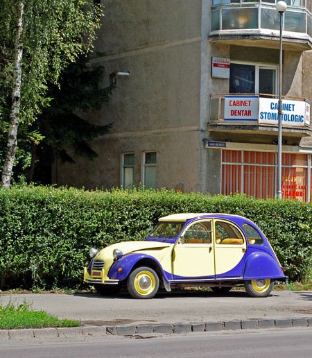 post070212_citroen_2cv.jpg