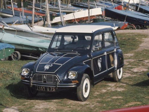 citroen_dyane_1980_3d_caban.jpg